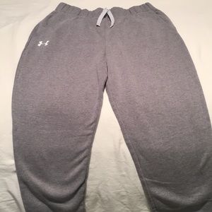 3 Under Armour Sweatpants Boys.